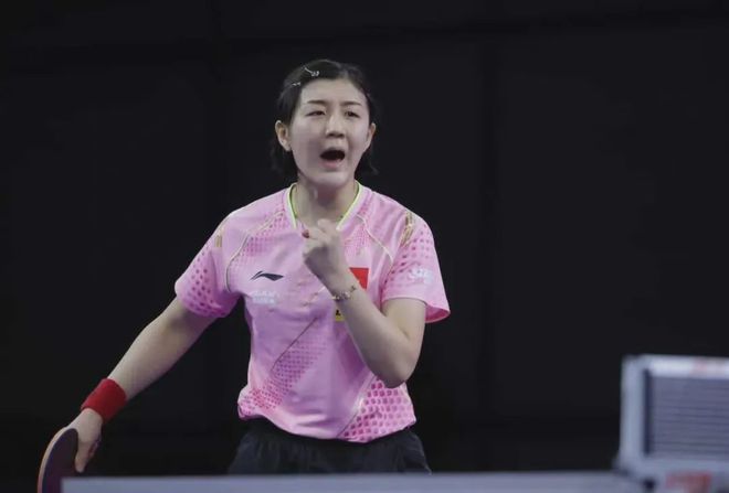 意媒：多纳鲁马与加图索会谈，后者重申对其信任并承诺队长位置