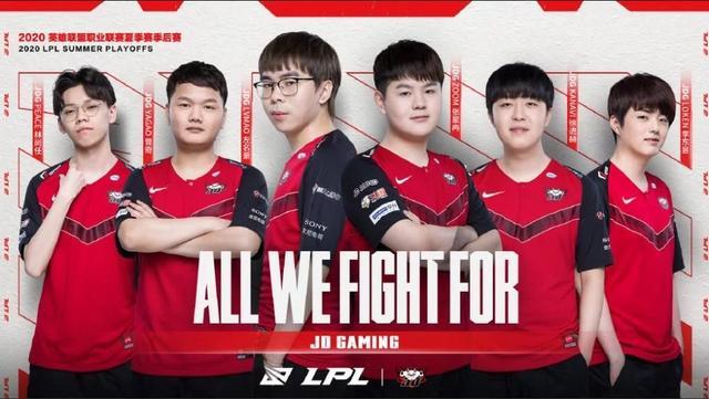 东契奇空砍39分詹姆斯29+9 湖人惨败黄蜂