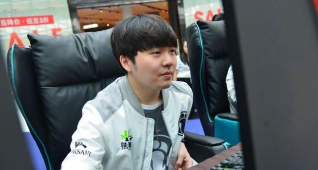 [德甲]第11轮：多特蒙德4-0弗赖堡 集锦